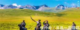 青海最神秘的山口,山與天好似連在一起,遊客稱讚"大美中國"