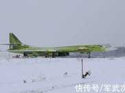 祝賀俄羅斯！最新型圖-160M首飛成功，中國轟-20會有類似設計嗎？