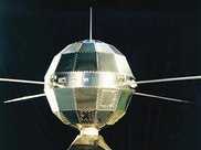 能量耗盡50年，東方紅一號衛星為何還沒墜毀它還能再飛100年