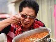 “河南辣王”李永志一天吃5斤辣椒，不聽勸阻的他，現狀如何
