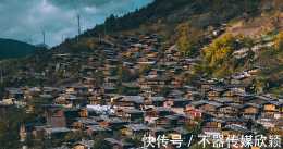 藏在雲南大山深處一村莊,只有百餘戶人家,民風淳樸、風景優美
