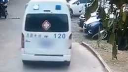 上海警方迴應救護車人員偷居民香腸，又是外包人員，已道歉賠償