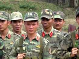 軍隊經商惡果凸顯,越南海軍穿皮鞋射擊,女軍官挎著LV外出訪問