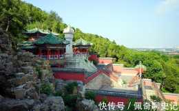 頤和園:中國古典園林之首。被譽為“皇家園林博物館”