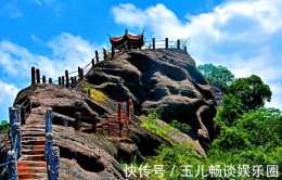 龍巖適合避暑的景區,被譽為"生命神山",可與廣東丹霞山媲美